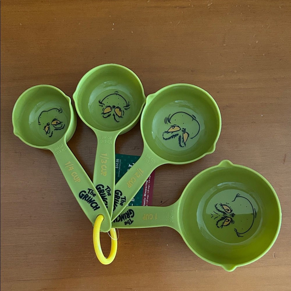 Dr. Seuss Grinch Green Measuring Cups
